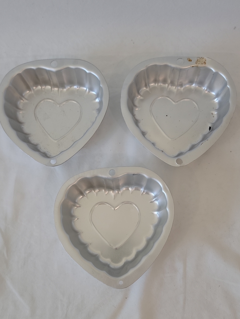 Fancy Heart Singles Bake, Cake Pans QTY of 3
